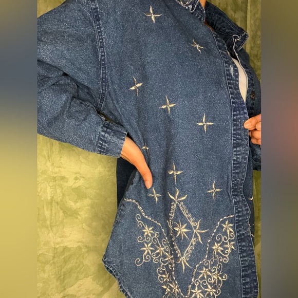 Vintage Club "Z" Denim Metallic Embroidered Oversized Button Down Top - Picture 2 of 6